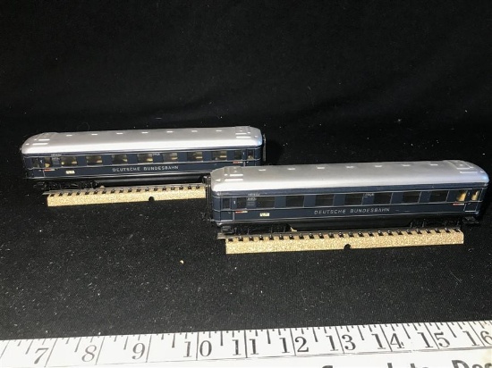 2 50's Marklin HO Model Railroad Cars Metal