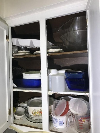 Cabinet Contents Lot