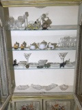 Contents of Upper Portion of Cabinet Lot