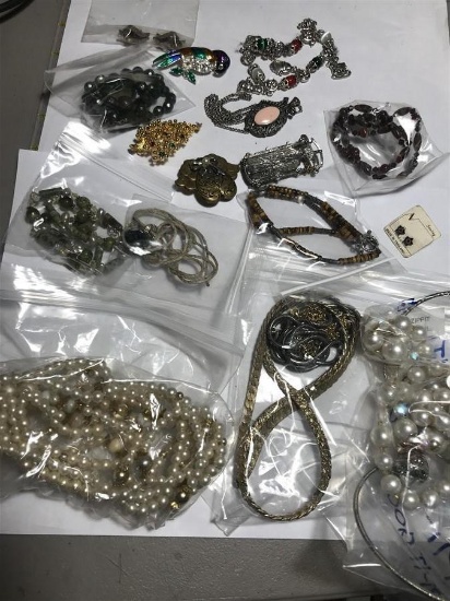 Lot Vintage Costume Jewelry