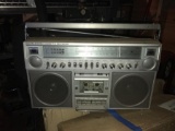 Rare Large GE Boom Box w/Equalizer Model 3-5286A