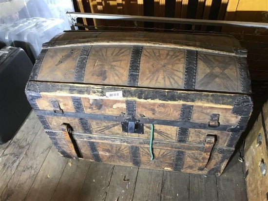 Mid 1800s Large Stage Coach Trunk Decorated