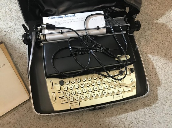 Vintage Sears Typewriter in Case