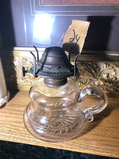 Antique Kerosene or Oil Lamp w/Applied Handle