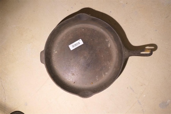 Large Vintage Made in USA Cast Iron Skillet