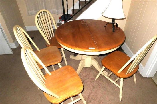 Oak Table w/Four Chairs