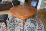 Antique Dining Room Table w/2 Leaves