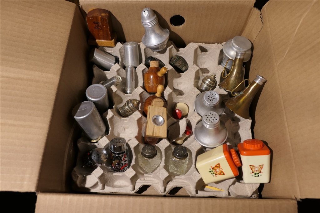 Paper, photos, Civil War, Flags, Antiques & more