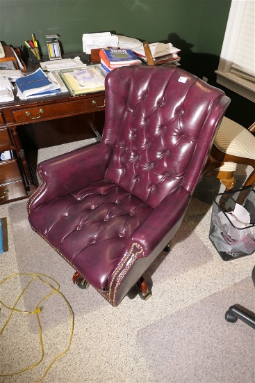 Chesterfield Style Fancy Office Chair