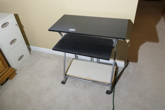 Rolling computer table