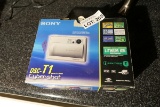 Sony DSC-T1 Cyber Shot Camera in Box