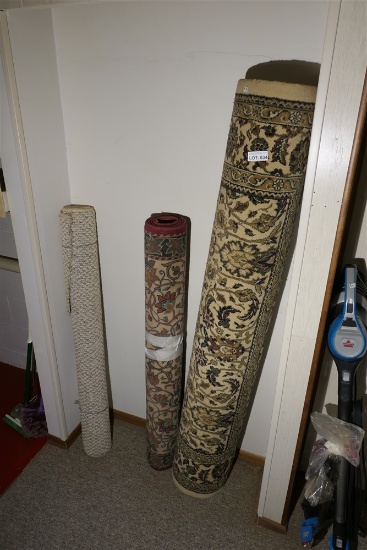 2 Rugs and a carpet remnant