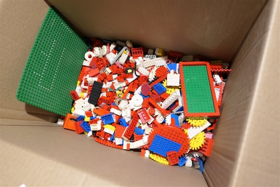 Large Lot of Vintage Legos
