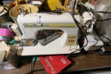 Omnistitch OS-1000 sewing machine