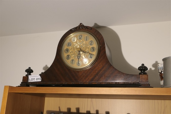 Antique electric mantle clock with chimes