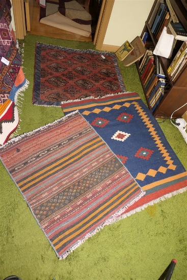 Group lot of 3 Persian or Middle Eastern rug or carpets - Hand knotted