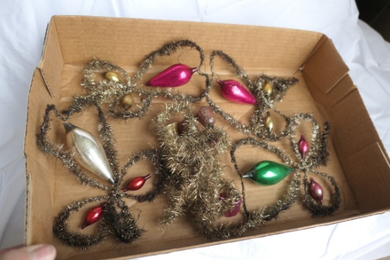 Antique Christmas Garland Strand, Ornaments lot