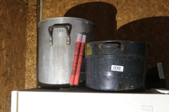 2 Older cooking kettles plus two road flares