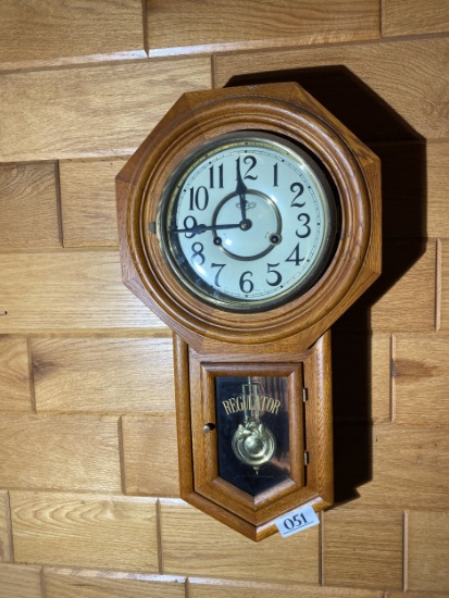 Vintage wind-up regulator clock w/oak case