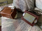 Rare portable antique Zenith tube radio in case