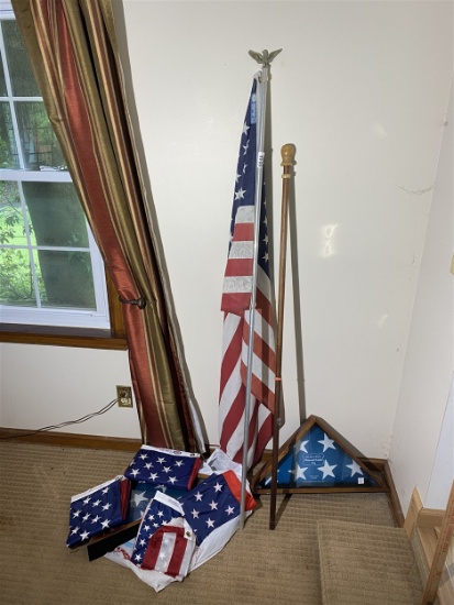 Flag Lot including 2 memorial cases