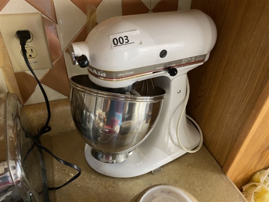 Nice vintage KitchenAid Ultra Power Mixer