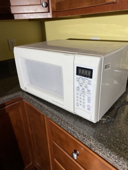 GE Microwave in Kitchen