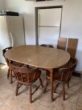 1960's Vermont of Winooski Kitchen Table with 4 chairs & 2 leafs