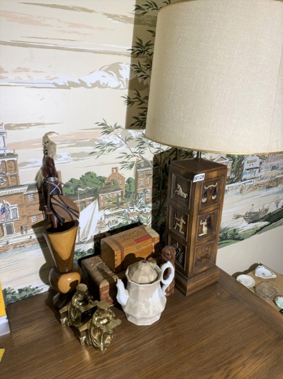 Vintage lamp, bookends, other assorted items