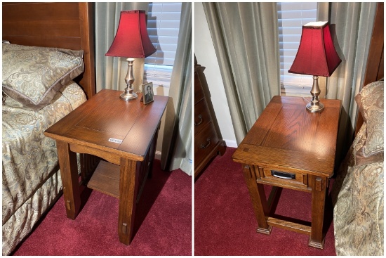 2 Bedroom nightstand tables with lamps