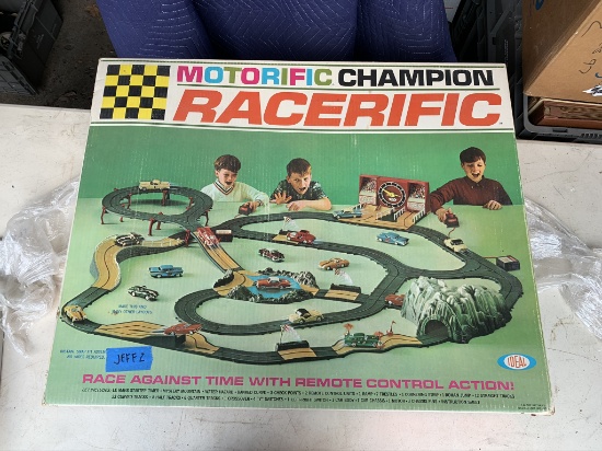 Motorific Champion Racerific Slot car set by Ideal