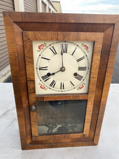 Antique mantle clock - unusual small size - Seth Thomas