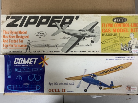 2 Models - Zipper and Comet