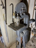 Vintage Heavy Duty Delta Milwaukee Upright Band Saw