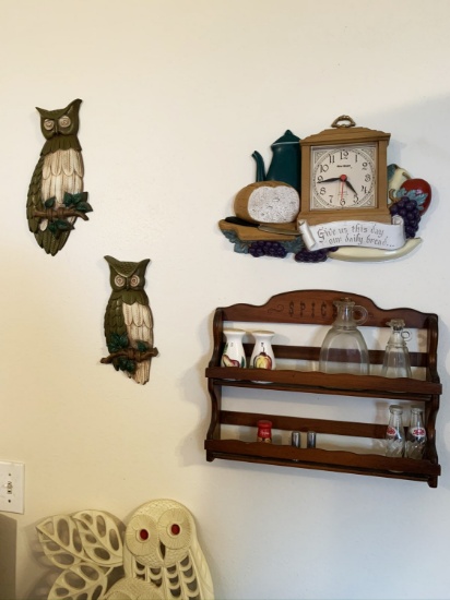 Vintage Owl Group plus other decor