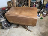 Vintage Duncan Phyfe Drop Leaf Table