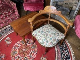 Corner chair plus small wooden table