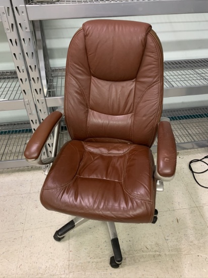 Lane Leather Office Adjustable Office Chair (some wear on arm rests)