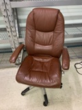 Lane Leather Office Adjustable Office Chair (some wear on arm rests)