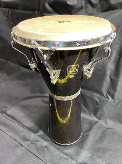 LP Aspire djembe Drum