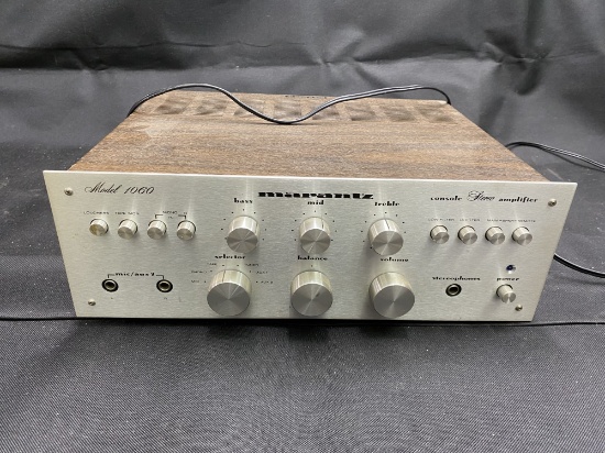 Vintage Marantz Model 1060 Amplifier