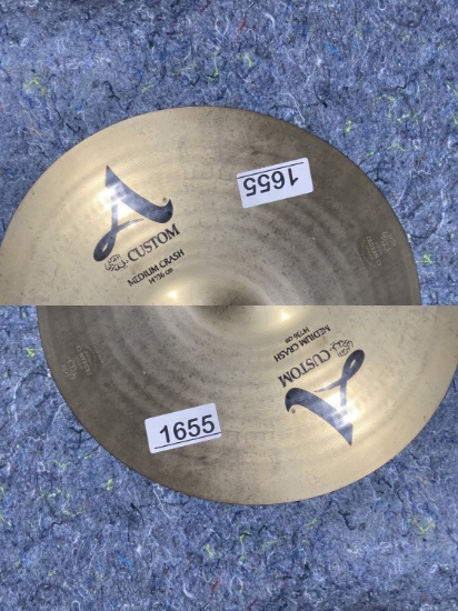 Vintage Zildjian Custom Medium Crash Cymbal