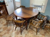 Vintage table w/leaves plus chairs