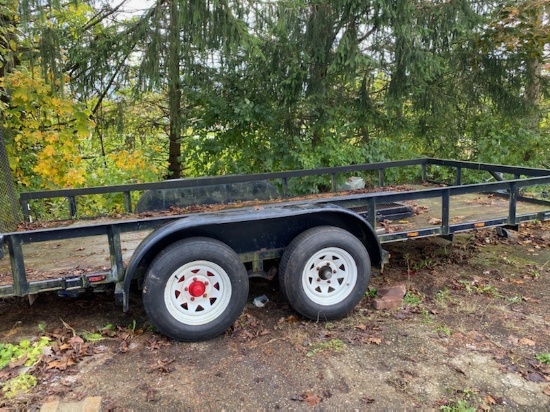 Newer Texas Bragg Dual Axle Trailer