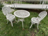 Nice vintage garden metal table and two chairs