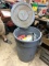 Brute Garbage Can with Lid and Shop Towels