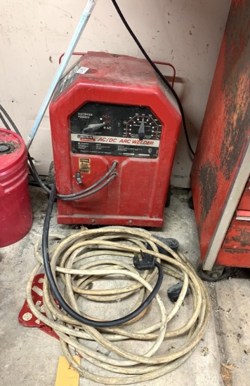 Lincoln Electric AC/DC Arc Welder with Leads & Power Cables