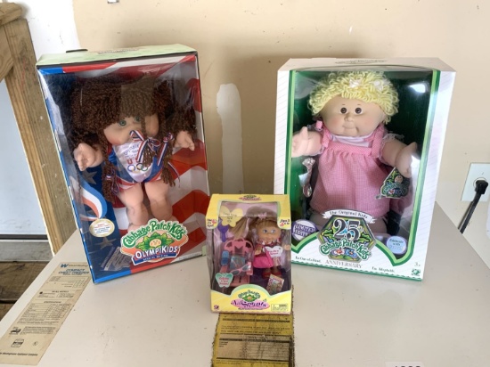 Collection of Dolls