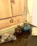 2 Oil Lamps with Accessories