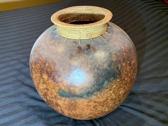 Decorative Pot